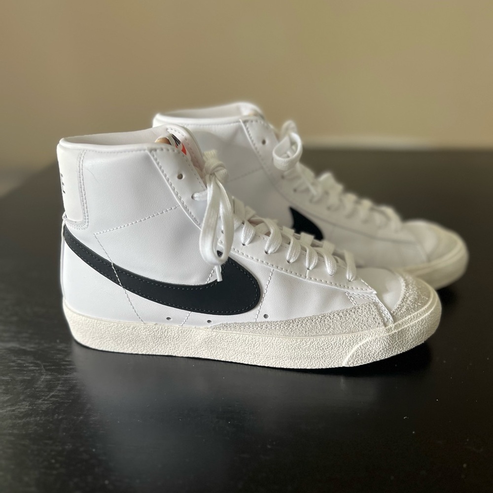 Nike Blazer Mid 77